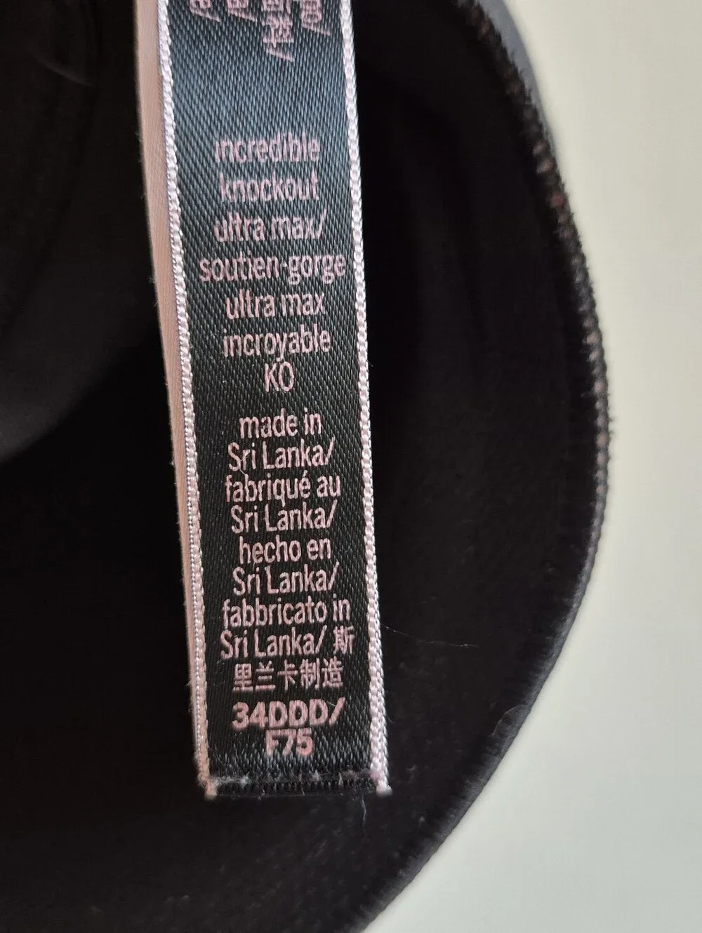 Victoria's Secret Incredible Knock Out Ultra Max 34DDD - Picture 8 of 8